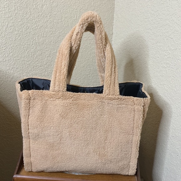Victoria’s Secret plush Sherpa Bag Brown - Picture 4 of 8
